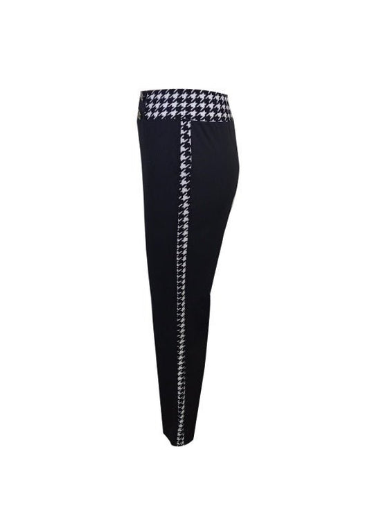 Ladies' Solid Color Herringbone Button Fashionable Slimming Casual Pants $159.00 Dana Fashion Colour: Black Size: L Women's clothing Quantity per package: 1 piece Pants Length: long Season: Spring and autumntime Style: casual Shape: fit Stretch: lightweig