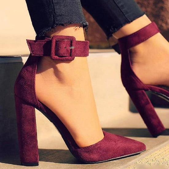 Laix Pumps $39.99 Dana Fashion Color: Red Size: 34 Women's shoes *Color: 4 colors * Size: 34 to 43 yards *Material: suede US EUR UK AUS JPN KOR 5 35 2,5 3.5 21 228 5.5 35.5 3 4 21.5 231 6 36 3.5 4.5 22 235 6.5 37 4 5 22.5 238 7 37.5 4.5 5.5 23 241 7.5 38