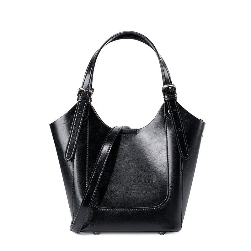 Lake Green Niche Commuter Cowhide Portable Messenger Bag $89.00 Dana Fashion Color: Black Women's Bags Product information: Lining texture: polyester cotton Applicable scenario: Daily configuration Color: Black, Milky White, apricot Outer bag type: open p