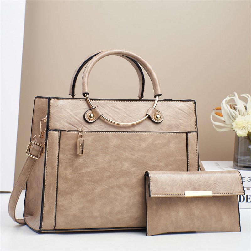 Large Capacity Bag Women's Special-interest Design Handbag Two-piece Set $40.00 Dana Fashion Color: Khaki Size: 28x11x22cm Women's Bags Product information: Lining texture: Polyester Applicable scenarios: Daily matching Color: yellow, black, green, red, b