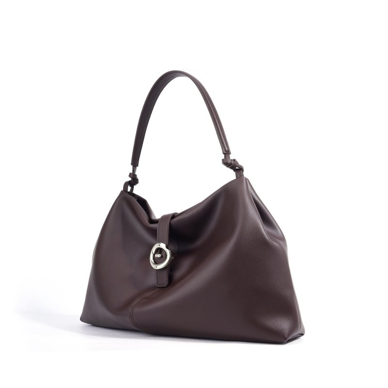 Large Capacity Commuter Tote All-match Shoulder Messenger Bag $153.00 Dana Fashion Color: Caramel Mocha Women's Bags Product information: Lining texture: polyester cotton Applicable scenarios: Daily matching Color: cherry color, caramel mocha, moss green
