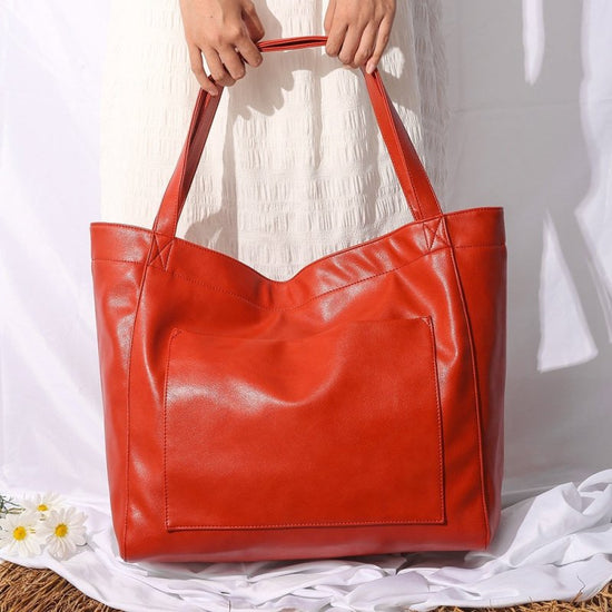 Large Capacity Oil Wax Tote Bags for Women Shoulder Bag $49.00 Dana Fashion Color: Red Women's Bags Product Information: Color: black, golden brown, reddish brown Style: European and American retro Material: PU Trendy Bags Style: Tote Bag Bag size: large
