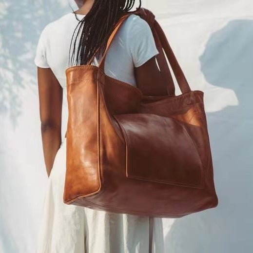 Large Capacity Oil Wax Tote Bags for Women Shoulder Bag $49.00 Dana Fashion Color: Black Women's Bags Product Information: Color: black, golden brown, reddish brown Style: European and American retro Material: PU Trendy Bags Style: Tote Bag Bag size: larg