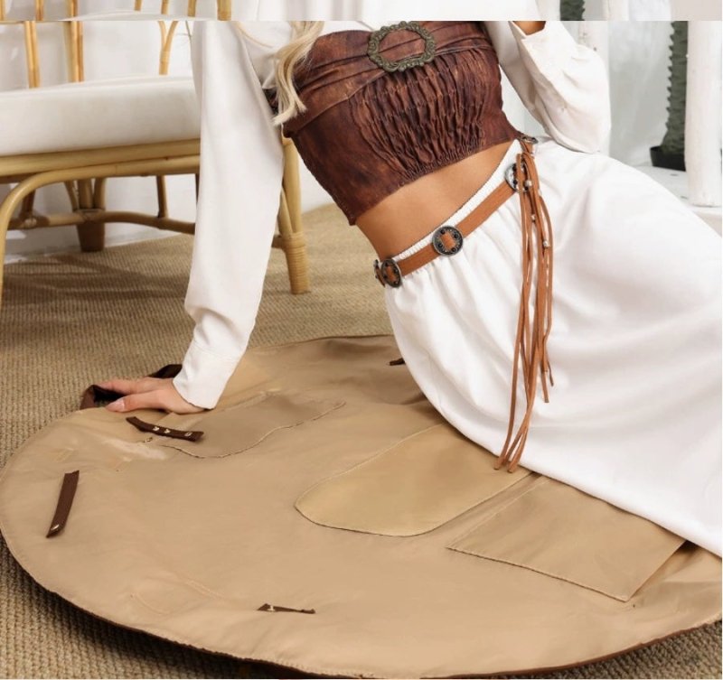 Large Capacity Travel Camping Storage Tote Bag $88.50 Dana Fashion Color: Black Women's Bags Product information: Shoulder strap style: single Backpack mode: one shoulder Shape: horizontal square Material: Oxford cloth Color classification: black, brown P