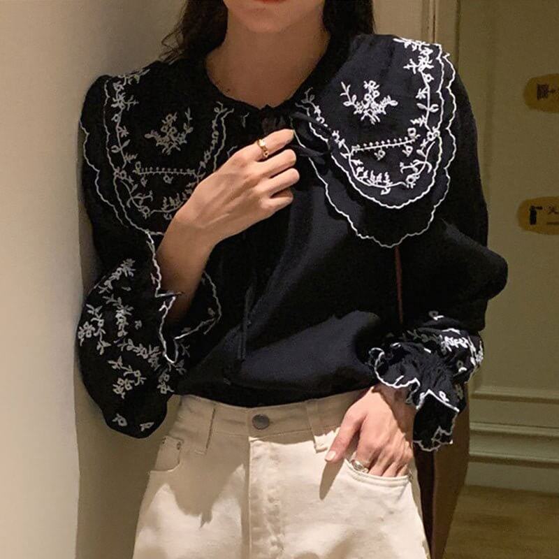 Large Lapel Single-breasted Loose Bell Sleeve Shirt $69.50 Dana Fashion Color: Black Size: Free Size Women's clothing Product information: Fabric name: Cotton Color: apricot, Black Sleeve type: bell sleeve Size: free size Version: Loose Length: common sty