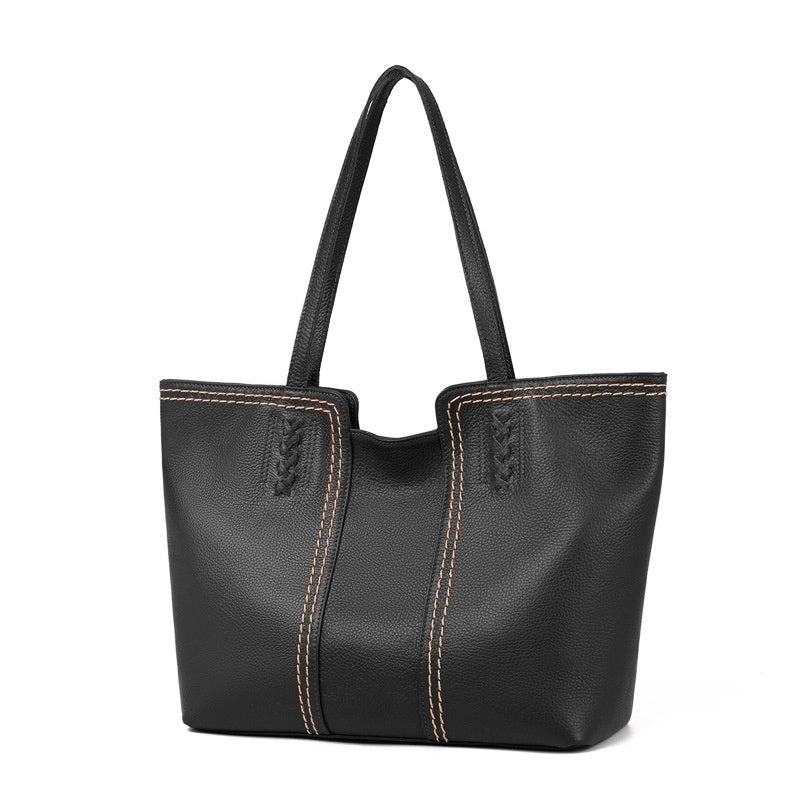Leather Bag For Woman New Women's Tote Bag $146.50 Dana Fashion Color: Black Women's Bags Product information: Lining texture: Polyester Applicable scenarios: Daily configuration Color: khaki, Black Outer bag type: slit pocket Leather features: two-layer