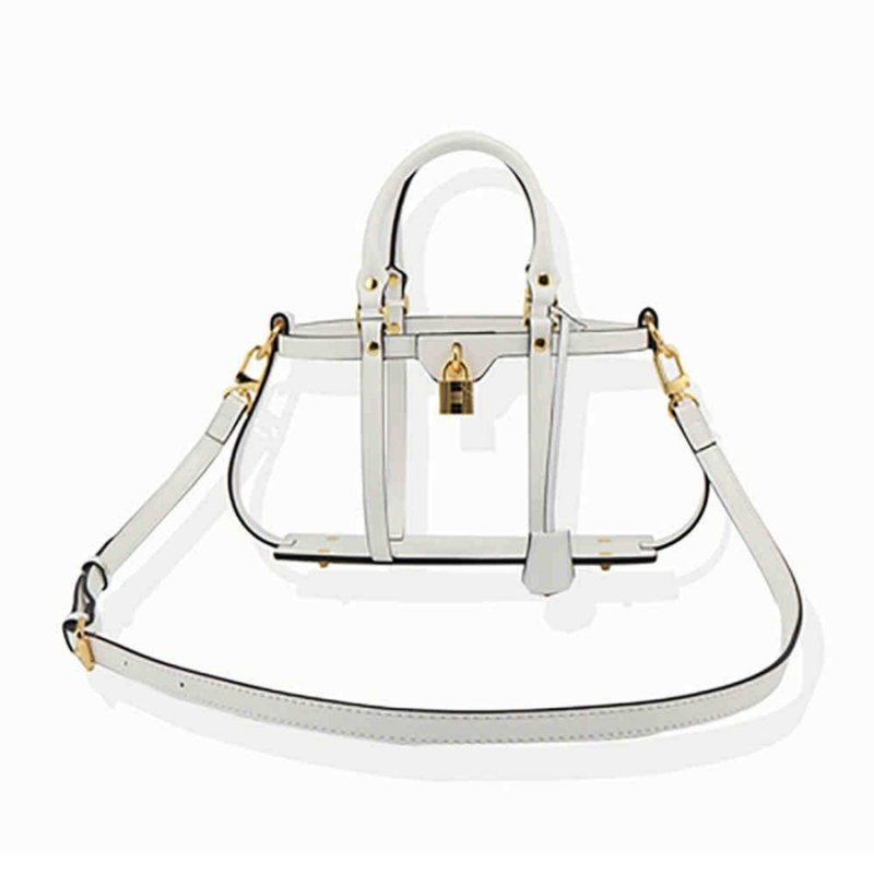 Leather Shell Single Shoulder Crossbody $189.50 Dana Fashion Color: White Wear Resistant Microfibe Size: 26th Shell Gold Hardware Women's Bags Product information: Material: cowhide Fitting type: strap Color classification: apricot vegetable tanned and di