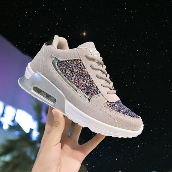Leisure Casual Breathable Muffin Shoes For Students $47.90 Dana Fashion Color: Black gold Size: 35 Women's shoes Product Information: Style: Casual Fabric: Frosted Lining: Single Sole: Polyurethane sole Code number: 35-40 High heel: 4CM Color: Black gold/