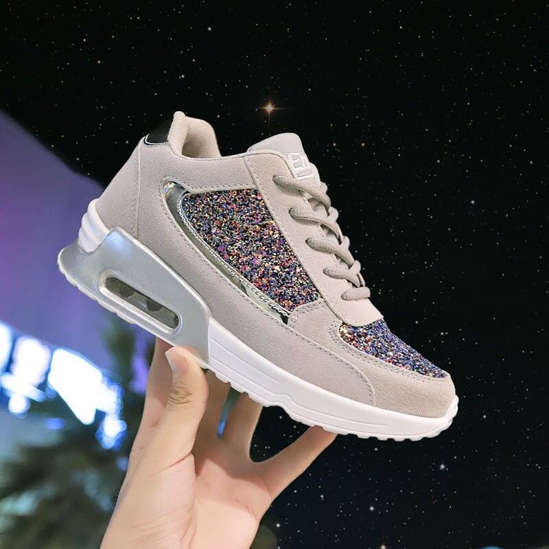 Leisure Casual Breathable Muffin Shoes For Students $47.90 Dana Fashion Color: Black gold Size: 35 Women's shoes Product Information: Style: Casual Fabric: Frosted Lining: Single Sole: Polyurethane sole Code number: 35-40 High heel: 4CM Color: Black gold/