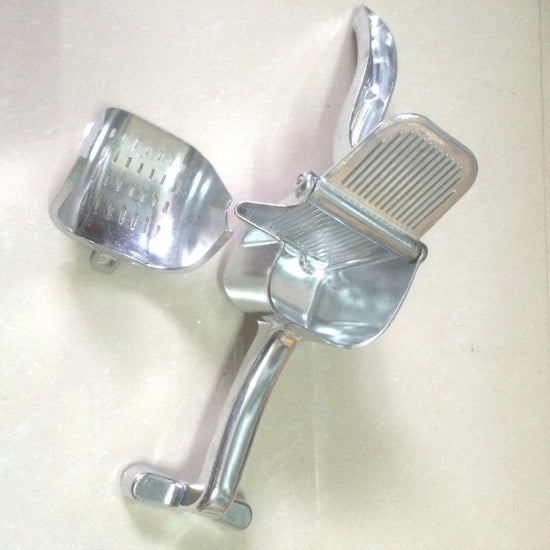 Lemon Squeezer $59.50 Dana Fashion Color: Silver Dana's Kitchen heavy duty lemon and lime squeezer, made from high-quality aluminum alloy and steel which gives it a long life and prevents rusting. The Premium quality of lemon and lime squeezer makes sure