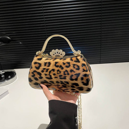 Leopard Print Fashion Retro Crossbody Bag For Women $41.03 Dana Fashion Color: Black Women's Bags Product information: Color: black, yellow, brown Hardness: medium hard Material: PU Suitcase shape: round Popular elements: Leopard print Number of shoulder