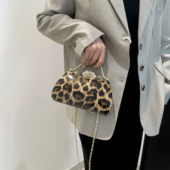 Leopard Print Fashion Retro Crossbody Bag For Women $41.03 Dana Fashion Color: Black Women's Bags Product information: Color: black, yellow, brown Hardness: medium hard Material: PU Suitcase shape: round Popular elements: Leopard print Number of shoulder
