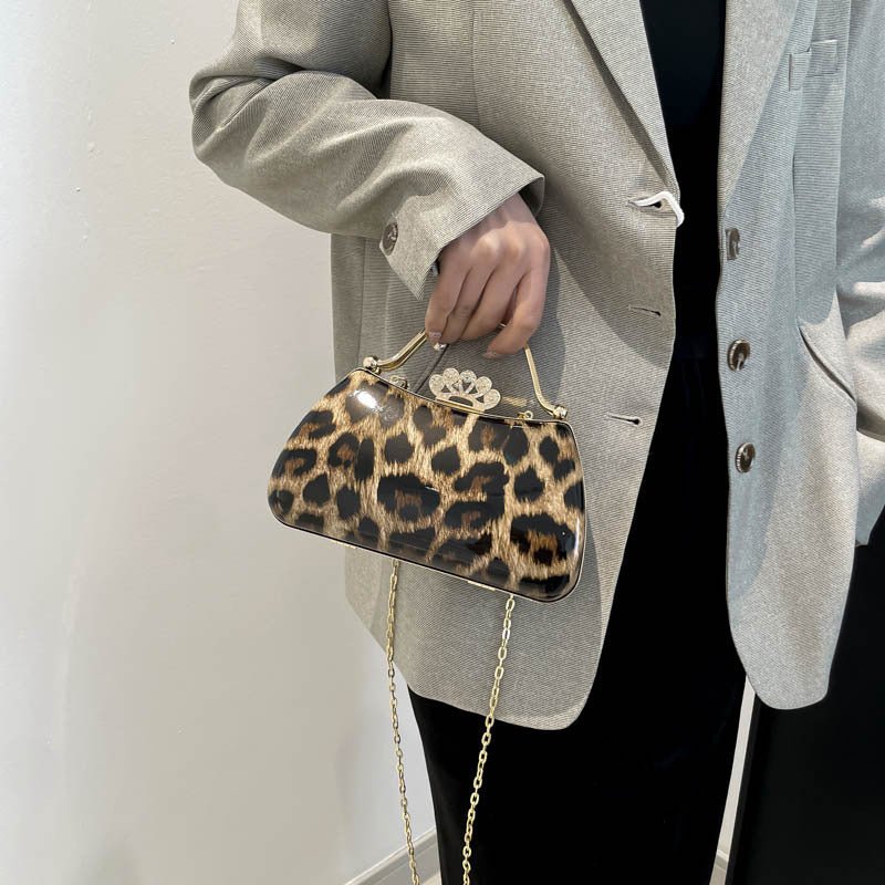 Leopard Print Fashion Retro Crossbody Bag For Women $41.03 Dana Fashion Color: Black Women's Bags Product information: Color: black, yellow, brown Hardness: medium hard Material: PU Suitcase shape: round Popular elements: Leopard print Number of shoulder