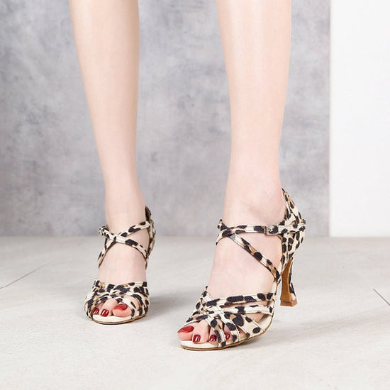 Leopard Print Latin Dance Shoes Women's Stiletto Heel Dancing Soft Bottom $77.11 Dana Fashion Color: Leopard print Size: 34 style: 9cm Women's shoes Product information: Thickness: thickening Uses: modern dance, Latin dance Applicable scenario: Sports Dan