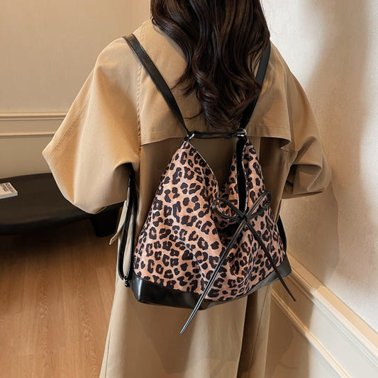 Leopard Print Personality Large Capacity Fashion Backpack Three-purpose $25.11 Dana Fashion Color: Brown Women's Bags Product information: Lining texture: Polyester Applicable scenario: Daily configuration Color: Brown, Brown Outer bag type: Sandwich pock