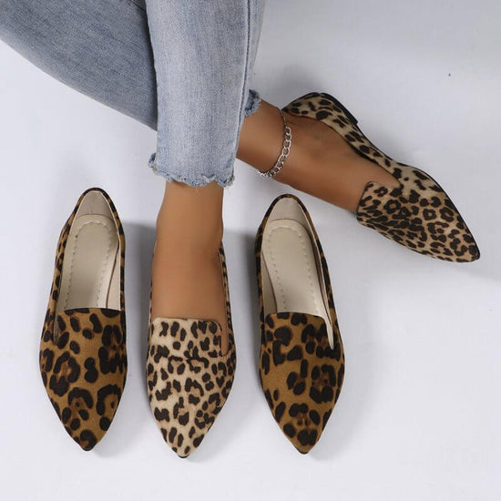 Leopard Print Shallow Mouth Pointed Flat Shoes Casual $24.90 Dana Fashion Color: Dark Brown Leopard Print Size: 36 Women's shoes Product information: Pattern: Leopard print Lining material: Cotton Applicable sports: Universal Color: khaki, leopard print,