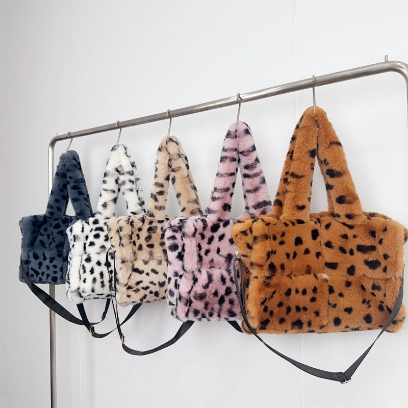 Leopard Print Tote Shoulder Messenger Bag Large Capacity $59.00 Dana Fashion Color: Brown Women's Bags Product information: Color: pink leopard print, light khaki, leopard print, gray leopard print, brown leopard print, white leopard print Applicable Gend