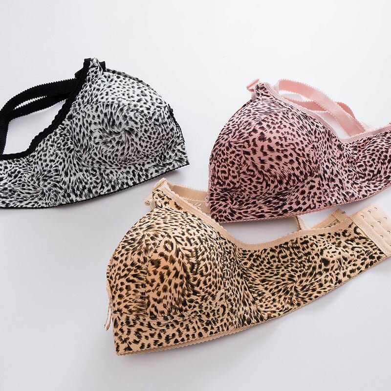 Leopard Print Underwear Women No Steel Ring Gather Bra Middle-Aged Thin Comfortable Bra $24.90 Dana Fashion Color: Black Underwear size: 36B Women's clothing Product information: Fabric name: Nylon/nylon Main fabric composition: Nylon/nylon Main fabric in