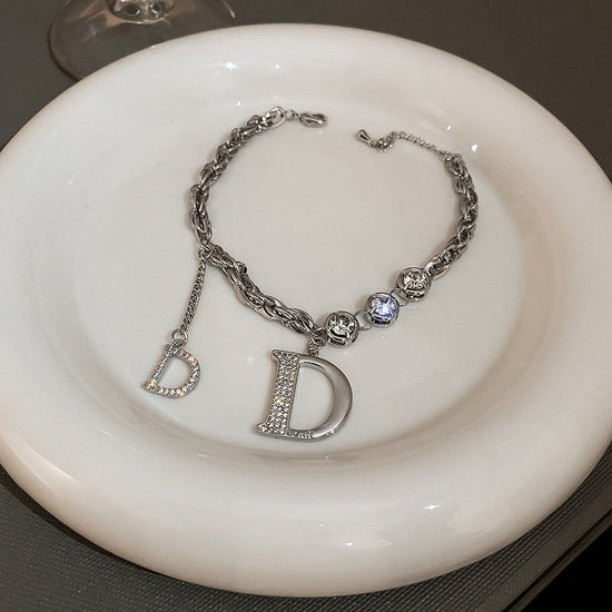 Light Luxury Personality Trendy Zircon Refined Grace High-grade Bracelet $19.90 Dana Fashion Color: 9 Bracelet Silver Letter D Women's Accessories Product information: Treatment Process: Diamond Color: Bracelet. Green., Micro inlay-Emerald geometric diamo