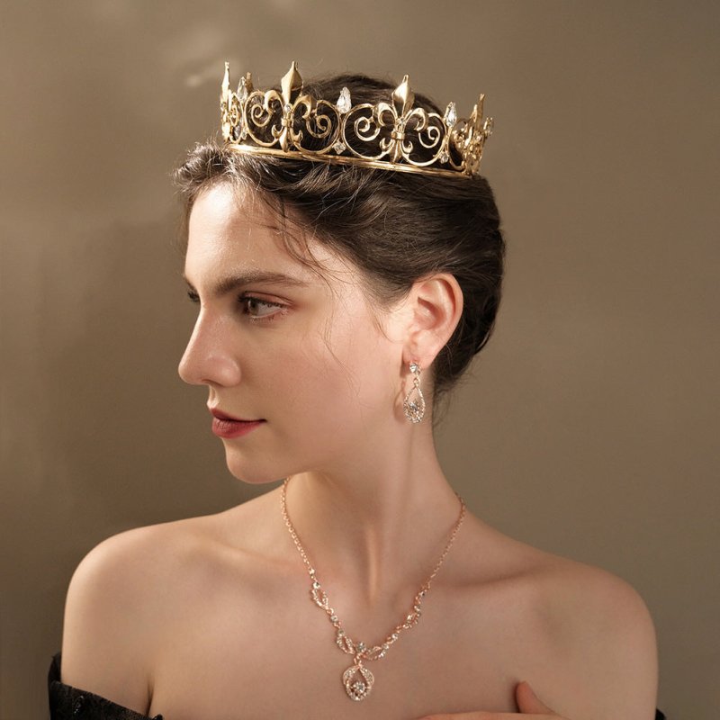 Light Luxury Socialite Style Hair Accessories Wedding Dress Headdress $29.65 Dana Fashion Color: Silver Women's Accessories Product information: Treatment Process: Diamond Purpose: 18 adult ceremony Crown photography accessories bridal veil crown Color: S