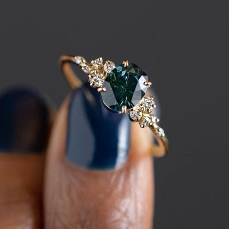 Light Luxury Temperament Flower Ring Three-piece Ring Set $14.52 Dana Fashion Color: Green Diamond Size: No 10 Women's Accessories Product information: Type: Ring, ring Treatment Process: Electroplating Color: lvzuan three-piece set Applicable population: