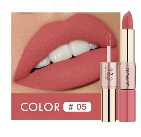 Lip gloss $18.80 Dana Fashion style: 5Style makeup Benefits: Lasting Quantity: 1PCS Lipstick Lip Gloss and Type: Lipstick Ingredients: Lipstick and lip gloss Net weight: 10.5g Size: full size Effect: long lasting, natural, coloring, color lock