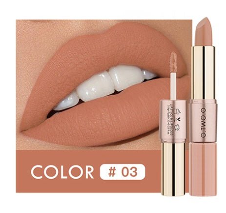 Lip gloss $18.80 Dana Fashion style: 3Style makeup Benefits: Lasting Quantity: 1PCS Lipstick Lip Gloss and Type: Lipstick Ingredients: Lipstick and lip gloss Net weight: 10.5g Size: full size Effect: long lasting, natural, coloring, color lock