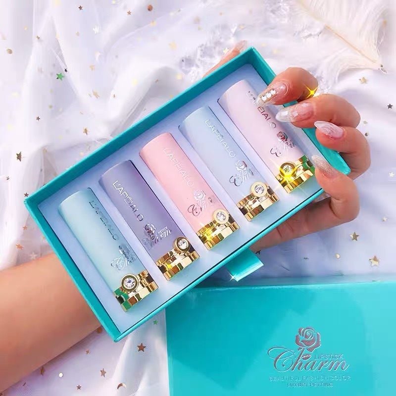 Lipstick set $18.00 Dana Fashion Style: Suit makeup Shelf life: 3 years Skin Type: General Efficacy: Modification Category: Lip gloss, lipstick, lip gloss