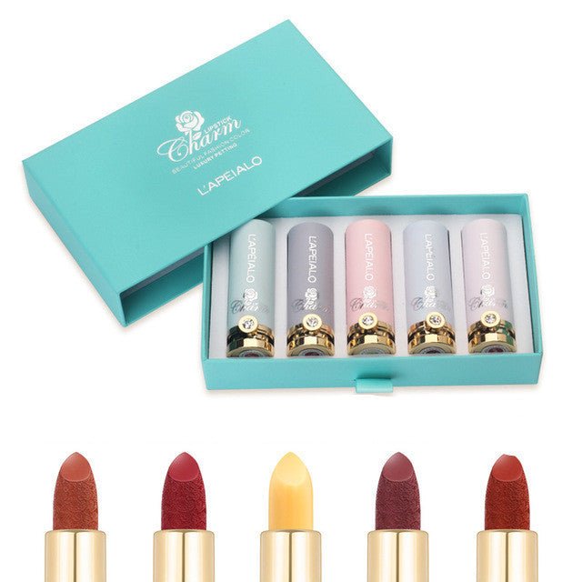 Lipstick set $18.00 Dana Fashion Style: Suit makeup Shelf life: 3 years Skin Type: General Efficacy: Modification Category: Lip gloss, lipstick, lip gloss