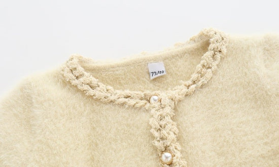 Little fragrance long-sleeved knitted cardigan $44.12 Dana Fashion Color: Beige Size: 100cm Baby Clothing Thickness: thicker Sleeve length: long sleeve Closed style: single-breasted pattern: plain Fabric name: Knitting Main fabric composition: nylon/nylon