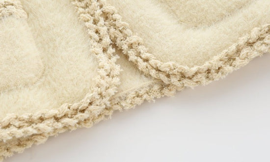 Little fragrance long-sleeved knitted cardigan $44.12 Dana Fashion Color: Beige Size: 100cm Baby Clothing Thickness: thicker Sleeve length: long sleeve Closed style: single-breasted pattern: plain Fabric name: Knitting Main fabric composition: nylon/nylon