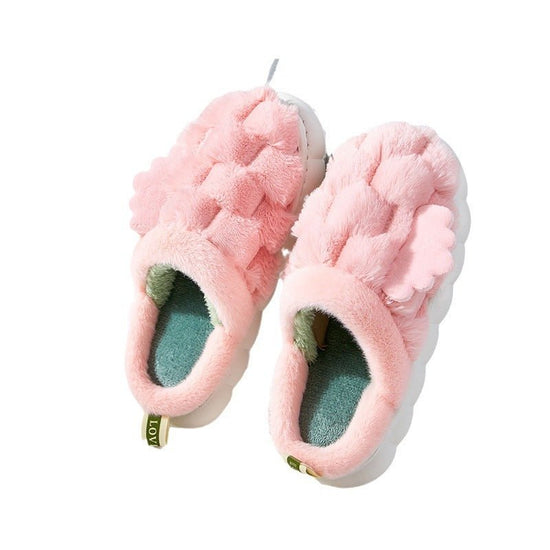 Little Wing Cotton Slippers Feeling Of Walking On Shit $30.18 Dana Fashion Color: Brown Size: 38to39 Women's shoes Product information: Color: gray, pink, green, skin pink Brown Heel shape: U-shaped Size: 36-37 (suitable for 35-36),38-39 (suitable for 37-