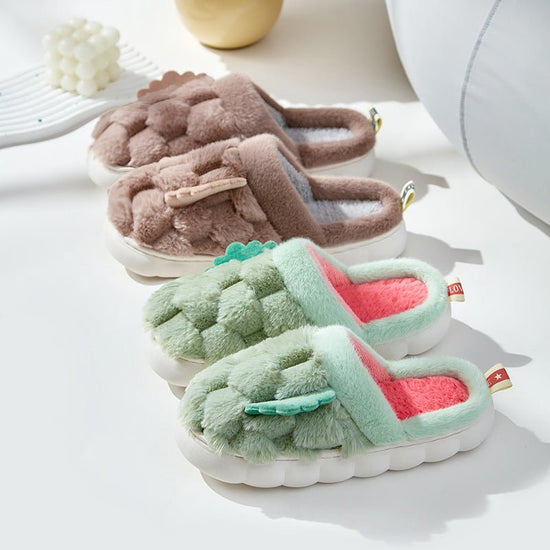 Little Wing Cotton Slippers Feeling Of Walking On Shit $30.18 Dana Fashion Color: Brown Size: 38to39 Women's shoes Product information: Color: gray, pink, green, skin pink Brown Heel shape: U-shaped Size: 36-37 (suitable for 35-36),38-39 (suitable for 37-