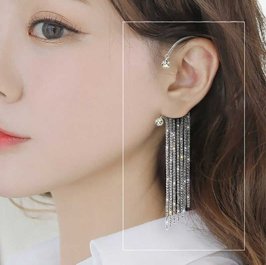 Long Chain Tassel Ear Hook Ear Clip $39.00 Dana Fashion Color: Golden Tassels Pair Women's Accessories Product information: Treatment Process: Electroplating Color: gold, silver Applicable population: Female Style: Women's Shapes: Geometry Popular element