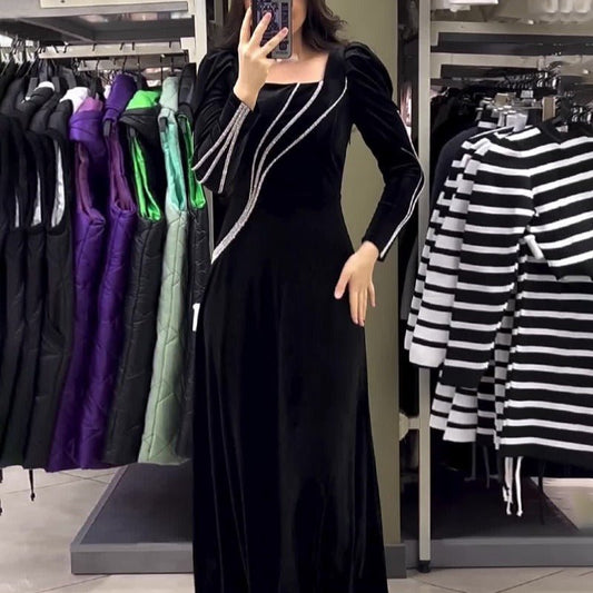 Long Sleeve Rhinestone Maxi Dress $71.35 Dana Fashion Color: Black Size: L Women's clothing معلومات المنتج: نوع التنورة: تنورة مظلة اللون: أسود، أخضر غامق نوع الخصر: خصر متوسط ​​المقاس: S، M، L، XL، XXL نوع الطراز: ريترو شكل المجموعة: قطعة واحدة طول التنو