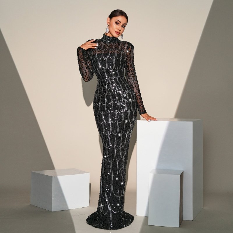 Long Sleeve Round Neck Slim-fit Sequined Banquet Evening Dress $102.99 Dana Fashion Color: Black Size: L Women's clothing معلومات المنتج: النمط: لون سادة نوع التنورة: تنورة الورك اللون: أسود المقاس: S، M، L، XL نوع الطراز: أنيق الطراز: أساسي اسم القماش: ب