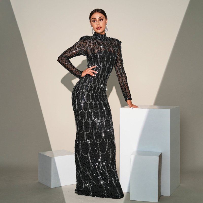Long Sleeve Round Neck Slim-fit Sequined Banquet Evening Dress $102.99 Dana Fashion Color: Black Size: L Women's clothing معلومات المنتج: النمط: لون سادة نوع التنورة: تنورة الورك اللون: أسود المقاس: S، M، L، XL نوع الطراز: أنيق الطراز: أساسي اسم القماش: ب