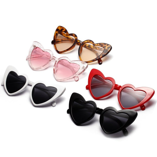 Love Sunglasses Big Heart Sunglasses Europe and America Popular Heart Shape Glasses $15.57 Dana Fashion Lens color: Bright black Women's Accessories Specification adult Glasses structure Frame Polarized No Lens material AC Style Vintage Frame Material Pla