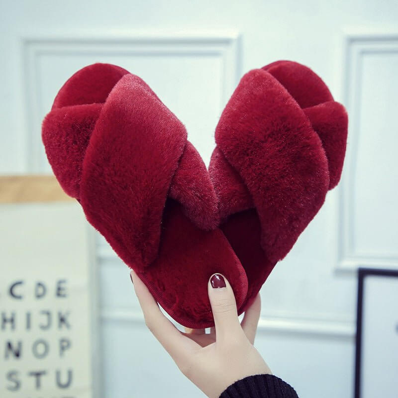 Low Heel Flat Simple Warm Comfortable Plush Slippers Home Floor Slippers $34.50 Dana Fashion Color: Red Size: 36to37 Women's shoes Product information: Pattern: solid color Inner material: artificial wool Color: white, red, black, gray, pink Heel height: