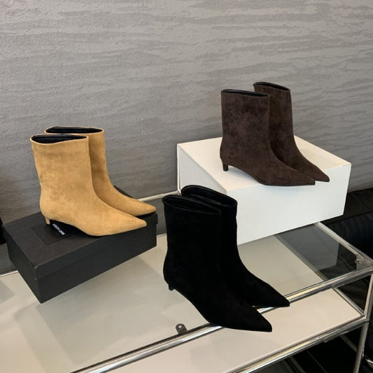 Low Heel French Retro Pointed Ankle Boots $75.25 Dana Fashion Color: Black Size: 35 Women's shoes ข้อมูลผลิตภัณฑ์: ลวดลาย: สีพื้น วัสดุซับใน: PU สี: ดำ, น้ำตาลอ่อน, น้ำตาล ความสูงส้น: ส้นเตี้ย (1-3CM) ความยาวถุงเท้า: ท่อนล่าง รูปร่างส้น: ส้นเข็ม ขนาด: 35,