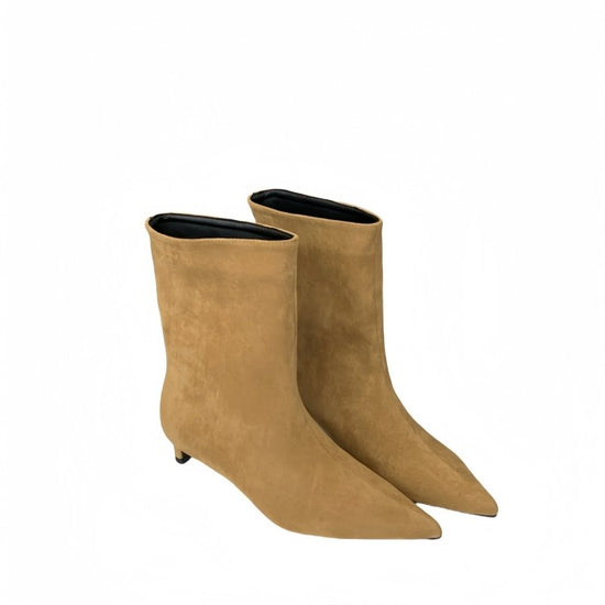 Low Heel French Retro Pointed Ankle Boots $75.25 Dana Fashion Color: Black Size: 35 Women's shoes ข้อมูลผลิตภัณฑ์: ลวดลาย: สีพื้น วัสดุซับใน: PU สี: ดำ, น้ำตาลอ่อน, น้ำตาล ความสูงส้น: ส้นเตี้ย (1-3CM) ความยาวถุงเท้า: ท่อนล่าง รูปร่างส้น: ส้นเข็ม ขนาด: 35,