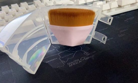 Magic Foundation Brush Save Powder $13.85 Dana Fashion Color: Pink makeup Overview: New Design: With the new shape design for the foundation handle, it has nice touch feeling and makes makeup gracefully. Dense and Soft: Micro-fine,soft, dense,beautifying