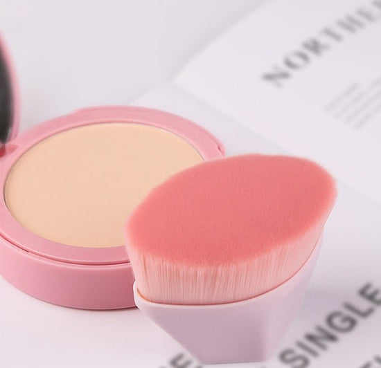 Magic Foundation Brush Save Powder $13.85 Dana Fashion Color: Black makeup Overview: New Design: With the new shape design for the foundation handle, it has nice touch feeling and makes makeup gracefully. Dense and Soft: Micro-fine,soft, dense,beautifying