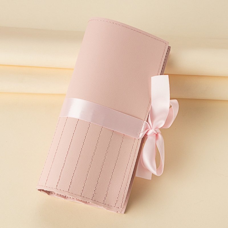 Make-up Kit Beauty Brush Girl $17.99 Dana Fashion style: 11pink ribbon powder bags makeup Product information : Number of brushes: 11 Material: artificial fiber Brush handle material: wooden handle Brush handle specification: long rod Style: 11 pink+ribbo
