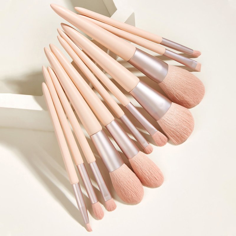 Make-up Kit Beauty Brush Girl $17.99 Dana Fashion style: 11pink ribbon powder bags makeup Product information : Number of brushes: 11 Material: artificial fiber Brush handle material: wooden handle Brush handle specification: long rod Style: 11 pink+ribbo