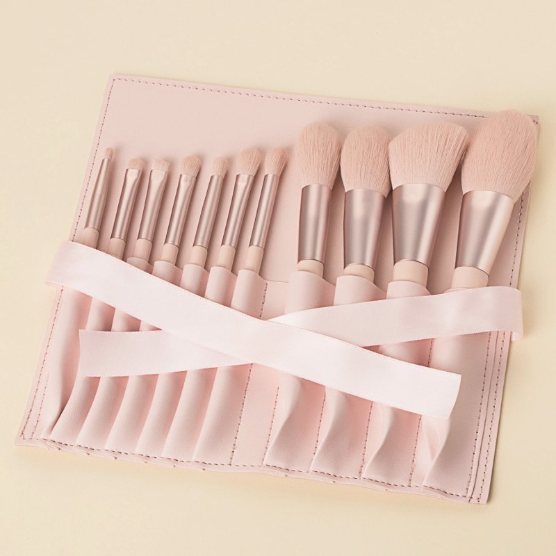 Make-up Kit Beauty Brush Girl $17.99 Dana Fashion style: 11pink ribbon powder bags makeup Product information : Number of brushes: 11 Material: artificial fiber Brush handle material: wooden handle Brush handle specification: long rod Style: 11 pink+ribbo