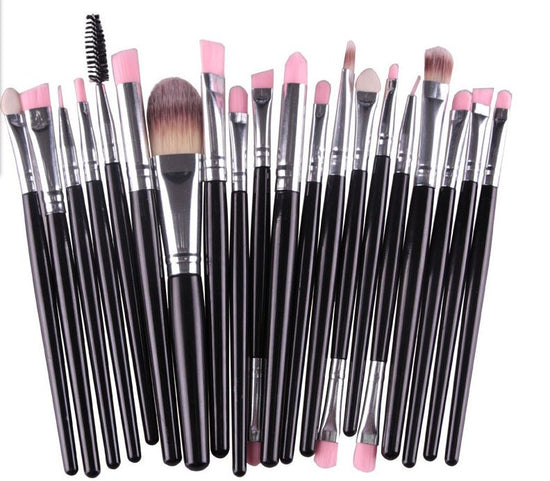 Makeup brush set loose powder brush blush brush eye shadow brush $25.99 Dana Fashion Appearance color: Black Rod Silver Tube makeup Brush material: corrugated nylon wool Brush bag type: OPP bag Handle material: plastic Hair length specification: 3.5cm Ove