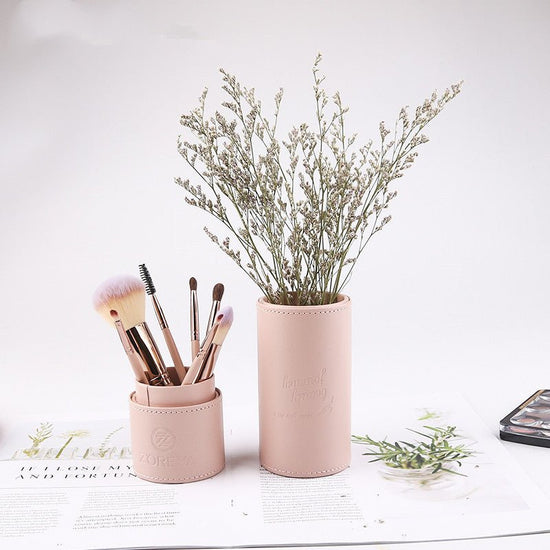 Makeup brush set $27.99 Dana Fashion Color: Black makeup Bristle material: artificial fiber Brush handle material: aluminum tube Daily makeup brush with fiber bristles. Soft and smooth Traveling out of Guangguang without any trouble is divided into two. C