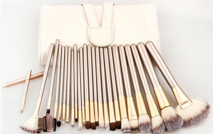 Makeup brush $30.35 Dana Fashion Style: 24 with a bag makeup Pink clutch bag, soft and breathable, easy to carry, pink PVC rod, high gloss, durable and wear-resistant, with specular highlights. Concave-convex design, more close to the fingertips touch, ea