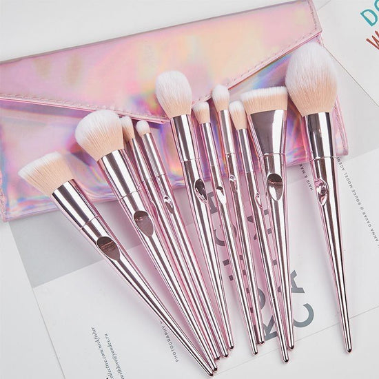 Makeup brush $25.10 Dana Fashion Style: 10pcs with a bag makeup Pink clutch bag, soft and breathable, easy to carry, pink PVC rod, high gloss, durable and wear-resistant, with specular highlights. Concave-convex design, more close to the fingertips touch,